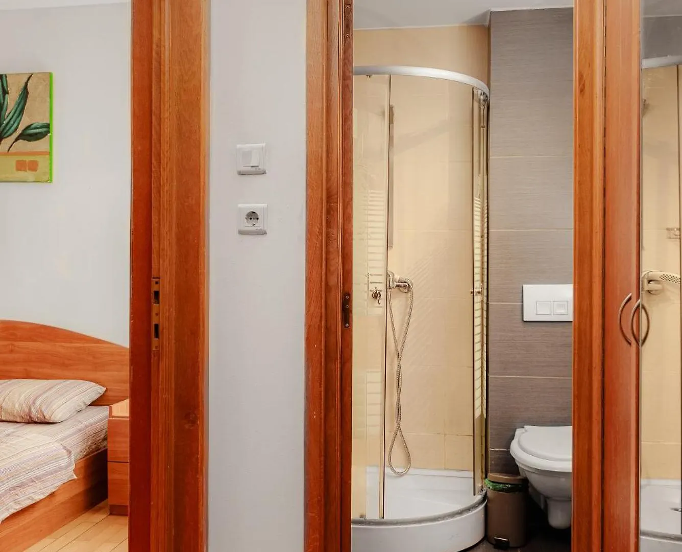 Old Town Chic 1 Bedroom W Self Check In Boekarest Roemenië
