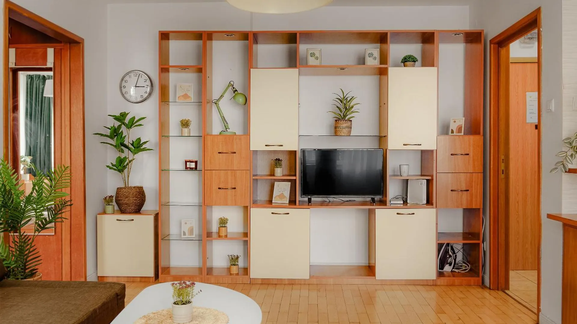 Apartment Old Town Chic 1 Bedroom W Self Check In Bucharest