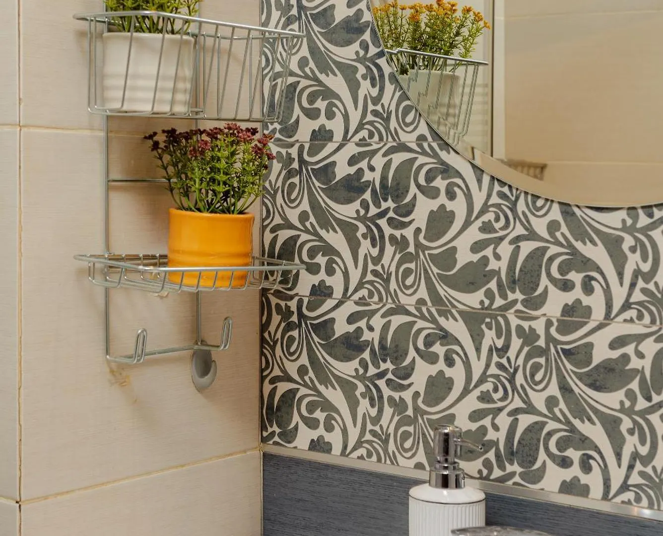 Apartment Old Town Chic 1 Bedroom W Self Check In Bucharest