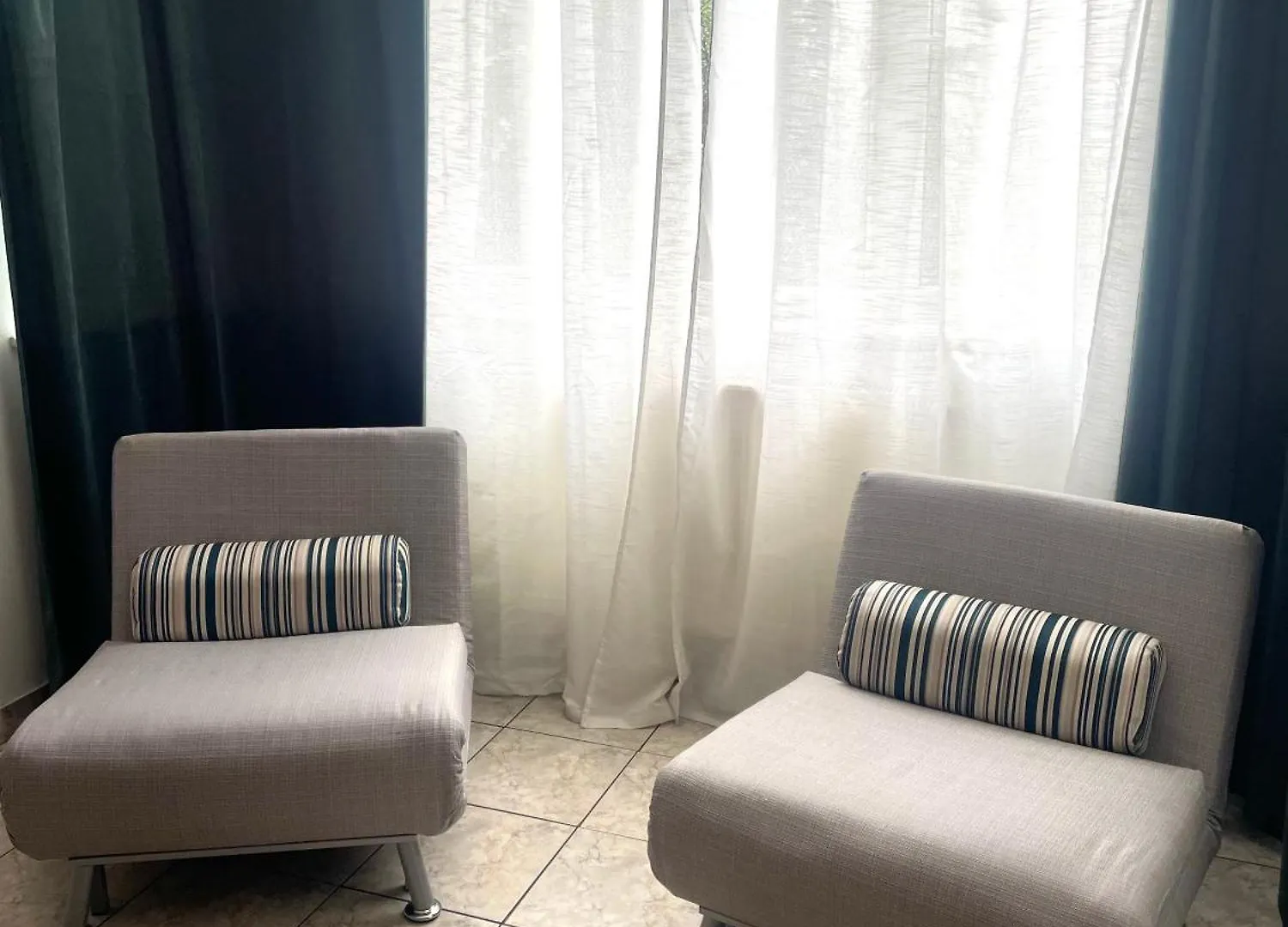 Old Town Chic 1 Bedroom W Self Check In Bucharest 0*,  Romania